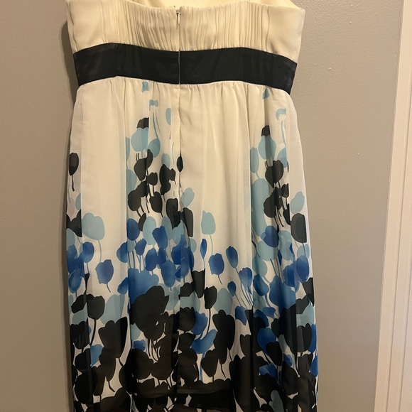 Pretty above knee dress - Picture 3 of 5